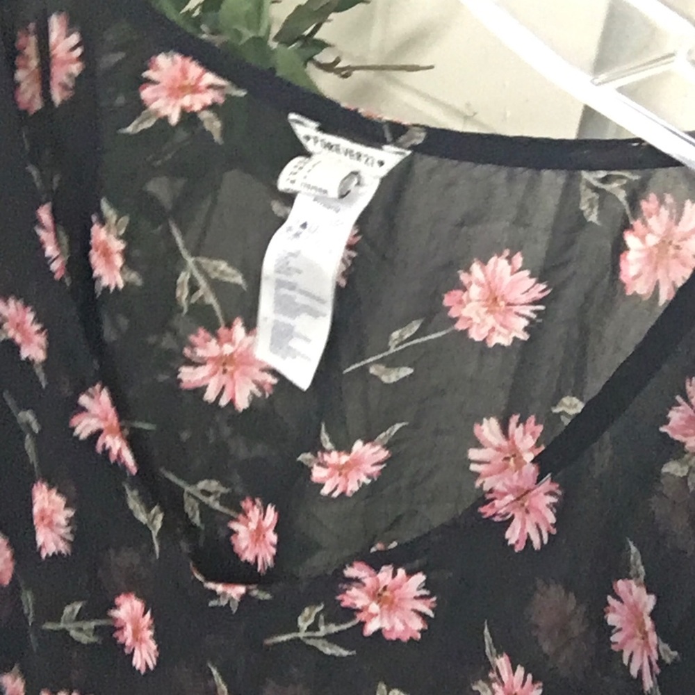 Forever 21 Black with pink flowers top. Large